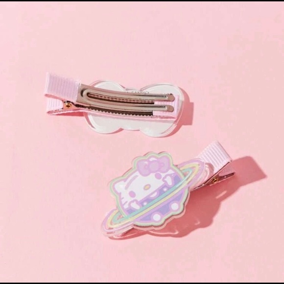 NEW Sanrio Hello Kitty Hair Clips - Picture 3 of 3